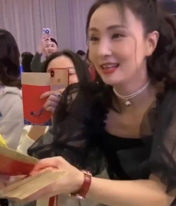 陶虹照片