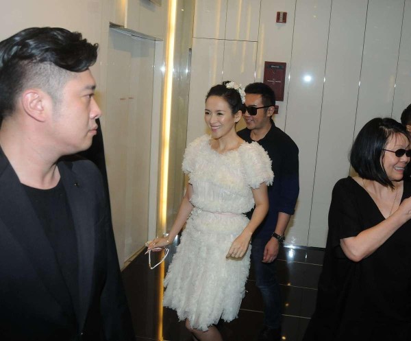 章子怡三胎疑云：揭秘汪曼熙与妹妹的惊人真相！