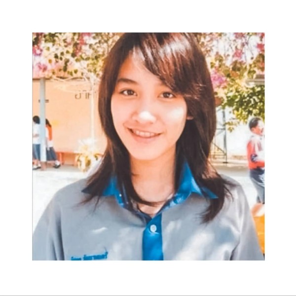 因为极高的颜值还被一些网友称为“泰版Angelababy”,你觉得像吗?(图片来源:IG)