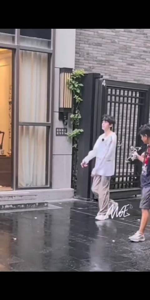 左航雨中路透神图速递!