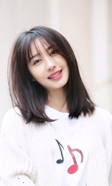 李菲儿的经纪人丨“多面绽放的演艺之星”