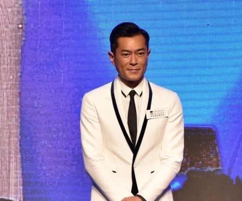 古天乐现身网红直播间，网友吐槽明星放下身价跟网红学挣钱