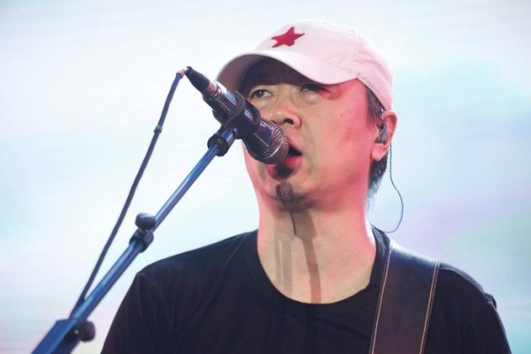 是乐坛唱片销量保证的十大歌手，张学友才第二，谭咏麟第三