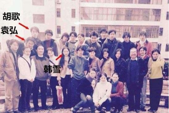 娱乐圈8大同学帮霸占圈内半壁江山 董卿和陆毅薛佳凝竟是同学！