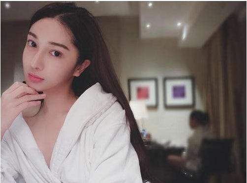 女明星命理八字
