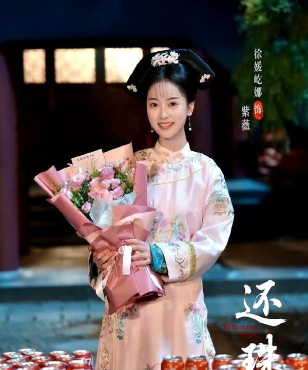 《还珠格格》《家有儿女》拍短剧了！新版小燕子紫薇出炉，会毁童年经典么？