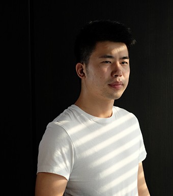 李本雄