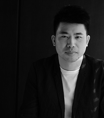 李本雄