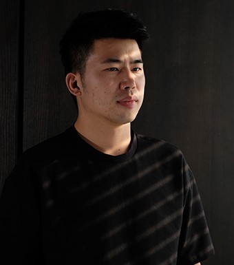 李本雄