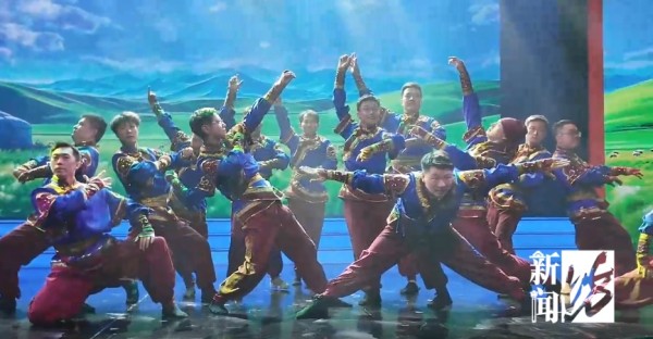 上海新男团正式"出道"！独一无二！团员身份公开了...