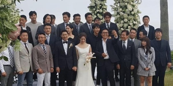 韩明星朱镇模低调举办婚礼，网红主播曝光宋仲基张东健等大咖