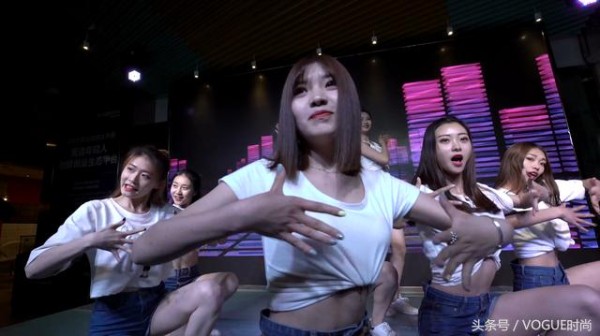 MXQ·少女偶像组合选拔赛复赛 实力派导师评清纯加青春=活力