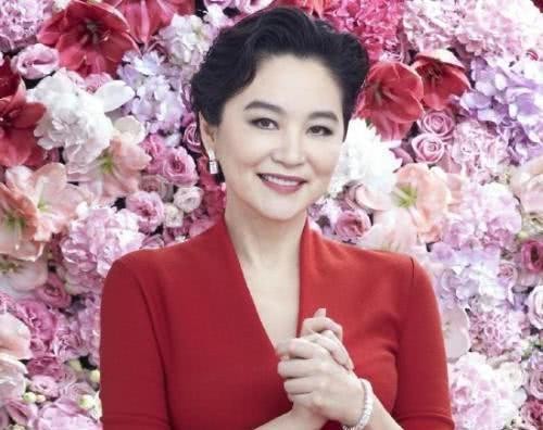 国内10位拥有私人飞机的明星，个个都是大佬，不服不行！