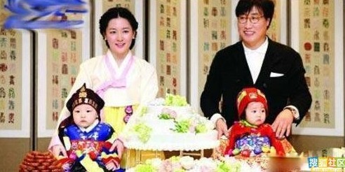 曝十大明星温馨全家福幸福照