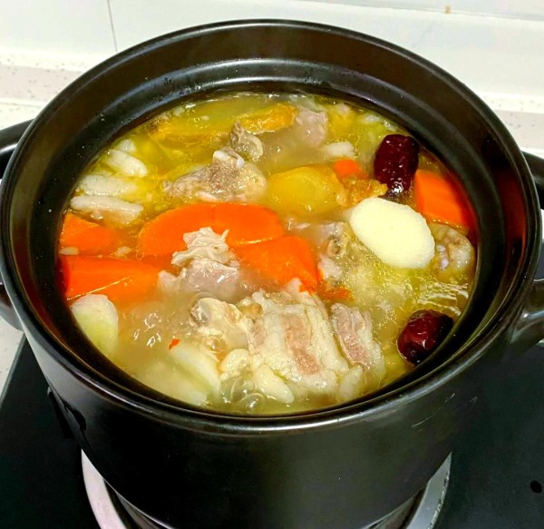 夏日必备！清炖小羊排汤的简单做法