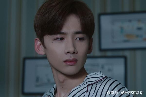 90后实力演员白敬亭，参演多部青春偶像剧，不断寻求突破自我