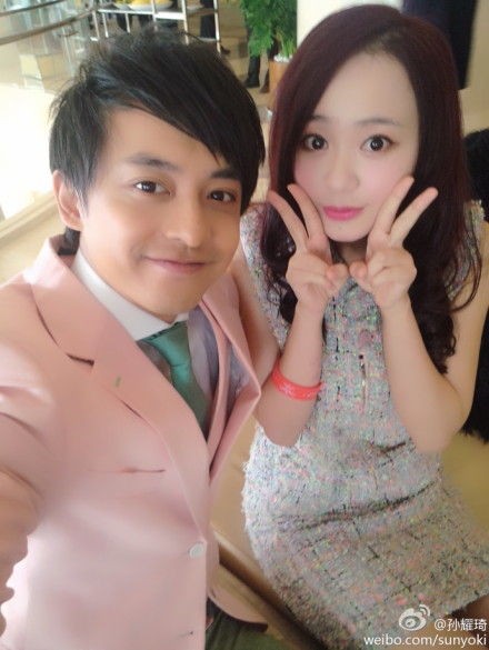 李佳航、孙耀琦