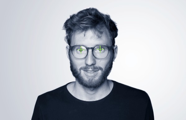 Face Database with eye position focus