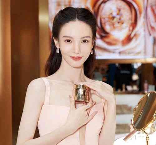 明星都吃什么燕窝：揭秘明星偏爱的燕窝与即食燕窝选择