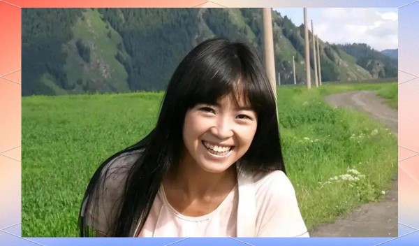 云朵：从“谢盘子”到歌坛明星的真实经历