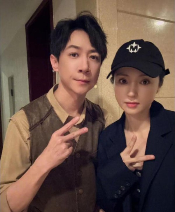 如何看董璇张维伊新婚没多久就上节目 综艺造势引争议