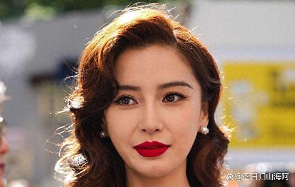 三代女明星聚巴黎，拼实力、比个性，谁主时尚潮流