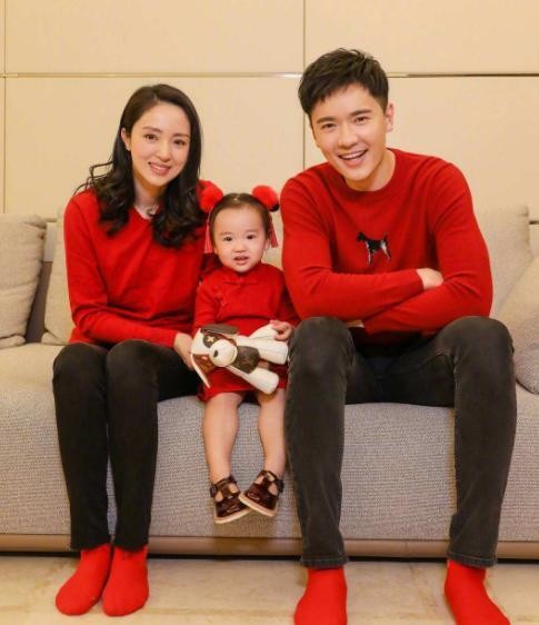 19年4对明星离婚，贾乃亮离婚全民恭喜，网友：你值得更好的人