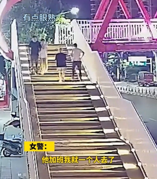 “双警”约会，两人变四人民警：顺手的事儿