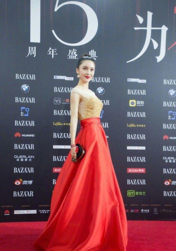 她是“史上最美程英”，被传整容撞脸多名女星，颜值高却记不住！