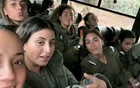 震惊！11名以色列女兵乘坐的大巴被火箭弹击中全部丧生