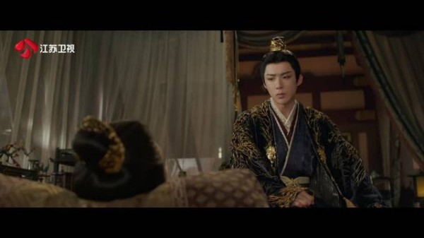 刘宇宁饰演南珩突破心魔终唤父皇