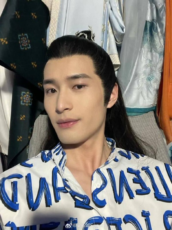 演员梁祐诚 图据梁祐诚微博