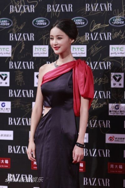 张歆艺完美侧面