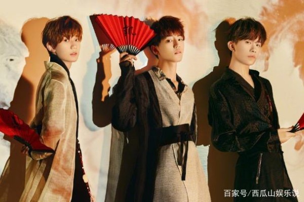 TFBOYS粉丝上天入地，蔡徐坤粉丝直送100年，娱乐圈应援这么拼？