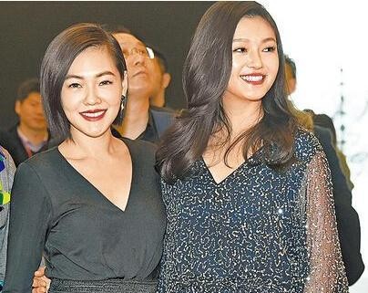 53岁女星停经两年靠吃药恢复，如今要拼生女儿，遭14岁儿子反对！