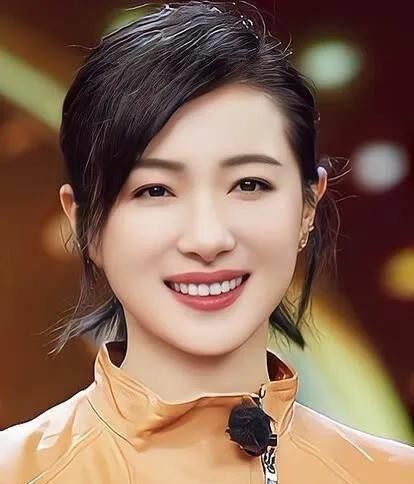 女星万茜：娱乐圈最干净的女神！演艺圈的清流，凭能力赢得尊重！