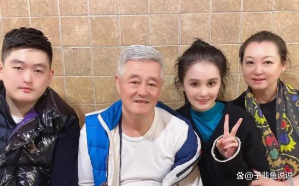 赵本山女儿球球回应为何不当明星 自知之明与务实理性