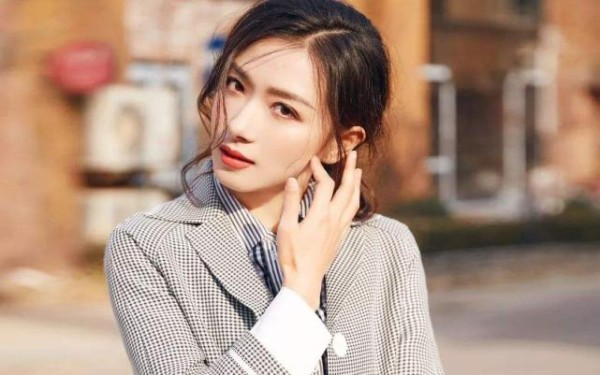 娱乐圈隐婚生子的明星，黄圣依第八，成龙第二，明道排第几？