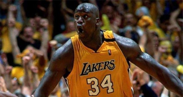 NBA巨星首秀表现：科比0分，詹姆斯25+6+9，而他的数据最夸张