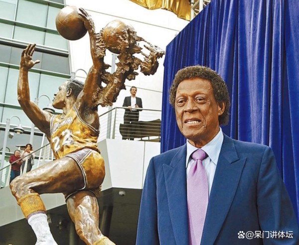 NBA传奇巨星埃尔金·贝勒简介