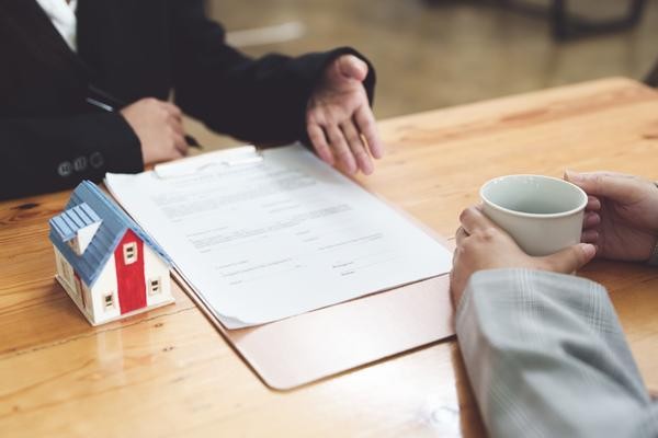 《明星与高干联姻：社会精英的婚姻故事》 图2