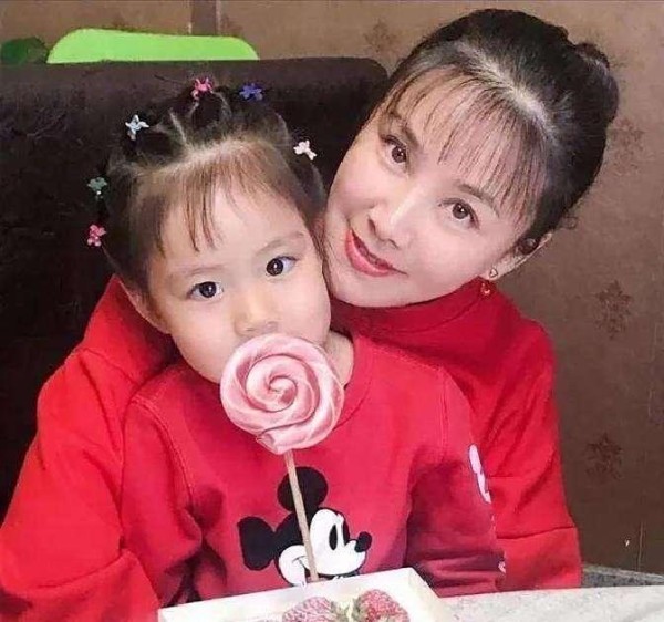明星子女联姻真相曝光，网友：谈的都是生意经