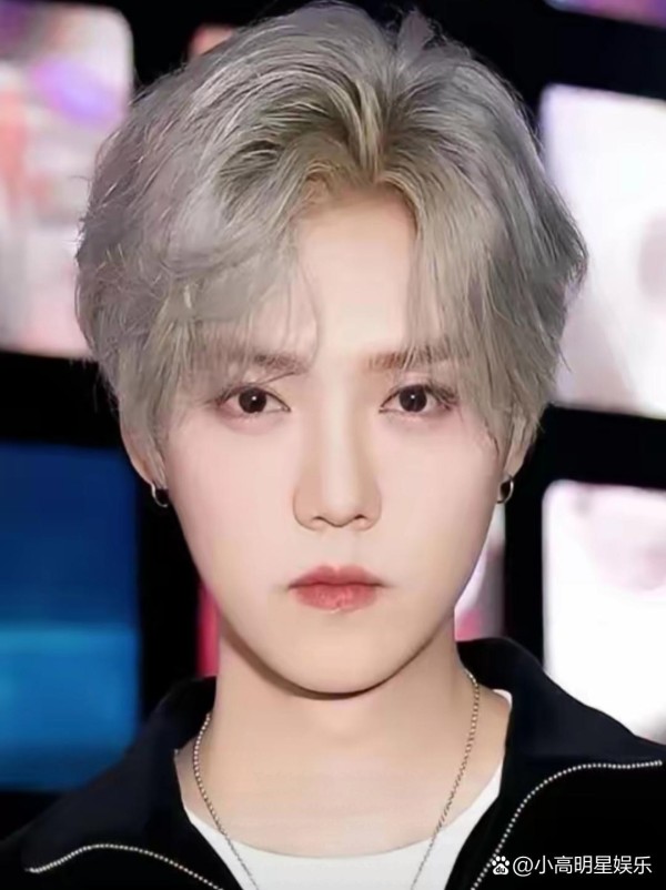 鹿晗的家世背景终于被扒明白了...@小高明星娱乐的动态