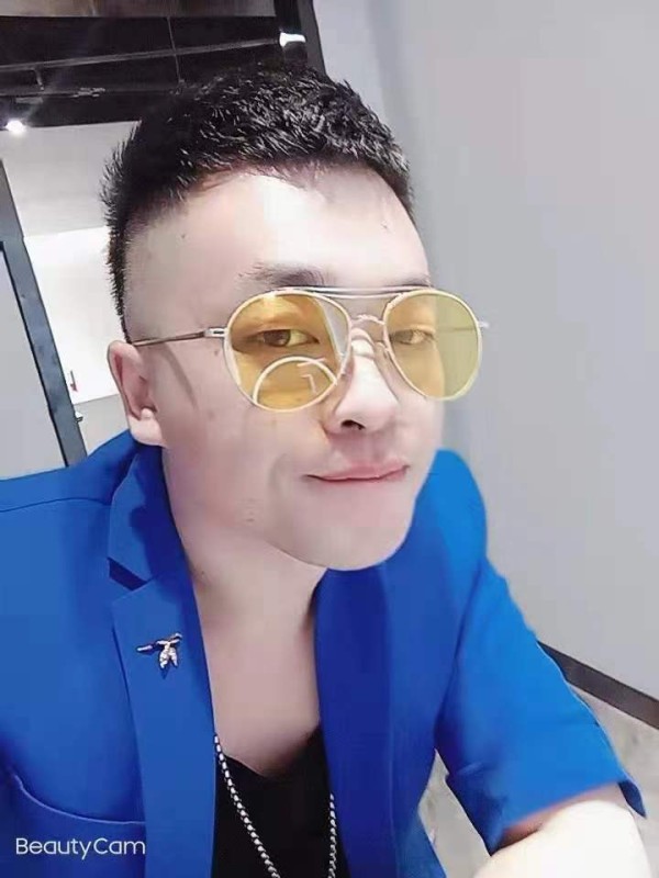 张洋（整体造型设计师）