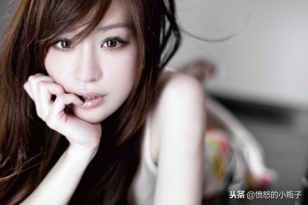 揭秘王心凌的星座之谜，甜美教主与星座的奇妙缘分，揭秘王心凌的星座之谜，甜美教主与星座的奇妙缘分