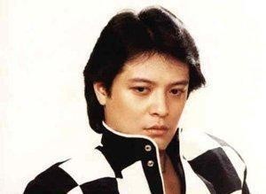 他是华语歌坛的巨星，隐退之后被人找了20年，到现在仍没任何消息