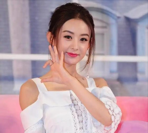 赵丽颖拿下全球代言！冯绍峰还在拍小成本！谁成主角早就换了