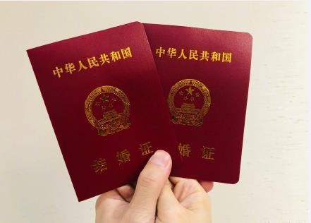 赵丽颖和冯绍峰结婚是真是假，很多人不相信，你怎么看？