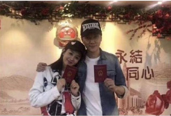 赵丽颖和冯绍峰结婚是真是假，很多人不相信，你怎么看？