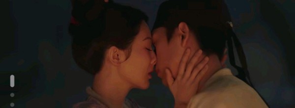 杨紫李现《锦绣芳华》预告释出，高甜吻戏点燃期待
